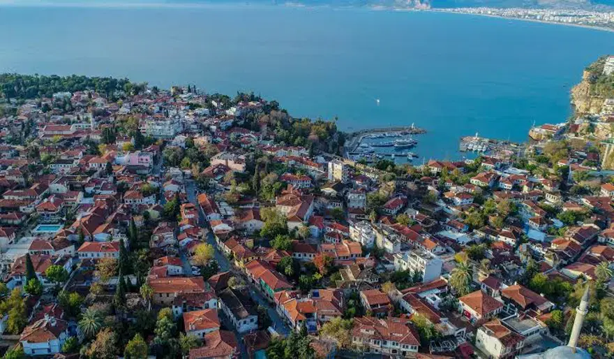 Yağış bitiyor, sıcaklık artıyor. İstanbul'da yeni haftada hava nasıl olacak? 4